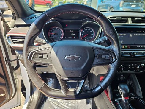 Used 2021 Chevrolet TrailBlazer RS w/ Technology Package AWD/4WD image 24