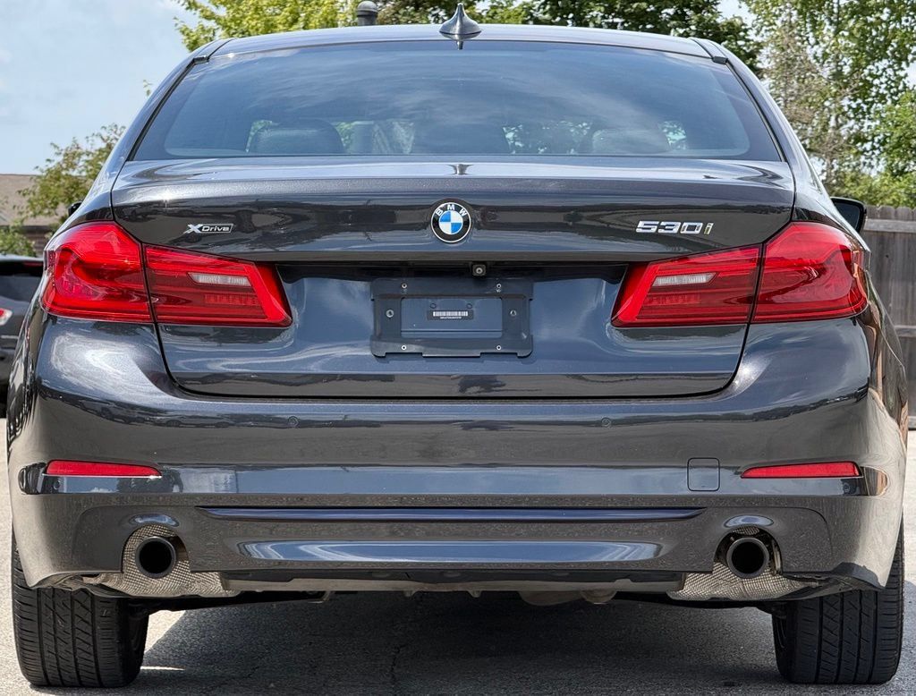 Used 2018 BMW 530i xDrive AWD/4WD image 4