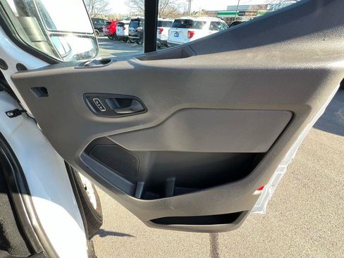 Used 2023 Ford Transit 350 XLT image 24