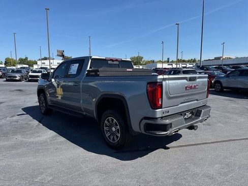 Used 2024 GMC Sierra 1500 AT4 w/ Technology Package AWD/4WD image 5