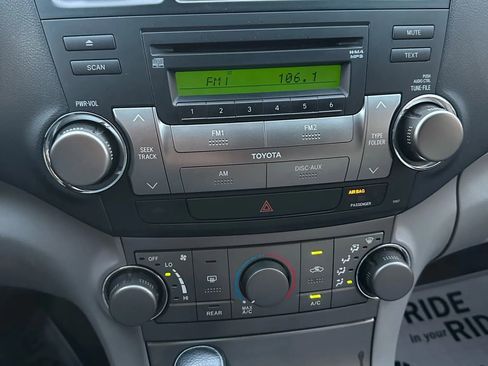 Used 2010 Toyota Highlander 2WD image 22