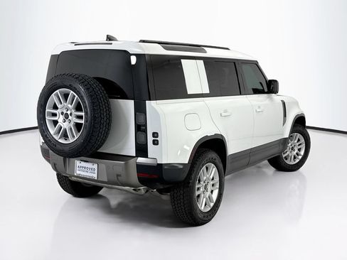 Used 2026 Land Rover Defender 110 S AWD/4WD image 5