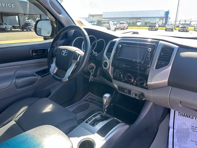 Used 2015 Toyota Tacoma 4x4 Double Cab w/ TRD Off-Road Package image 12
