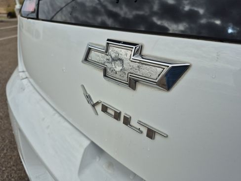 Used 2015 Chevrolet Volt FWD image 21