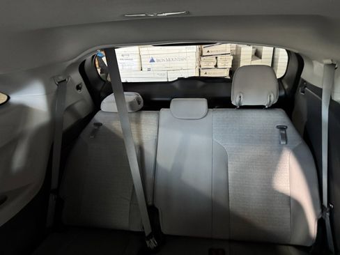 Used 2022 Toyota Sienna LE image 24