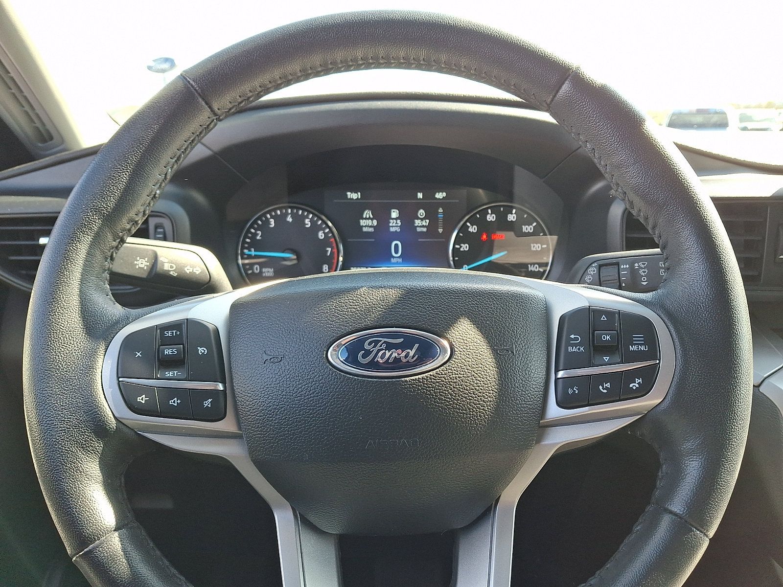 Used 2023 Ford Explorer XLT AWD/4WD image 20