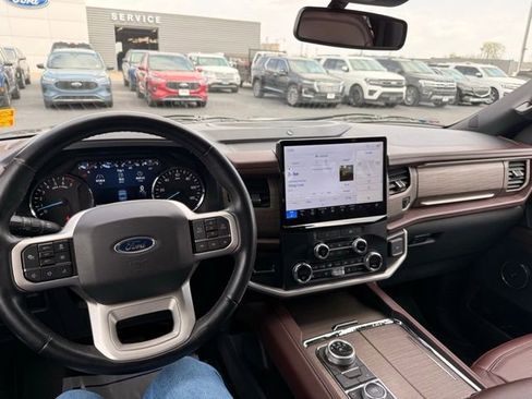 Used 2022 Ford Expedition Max Limited AWD/4WD image 22