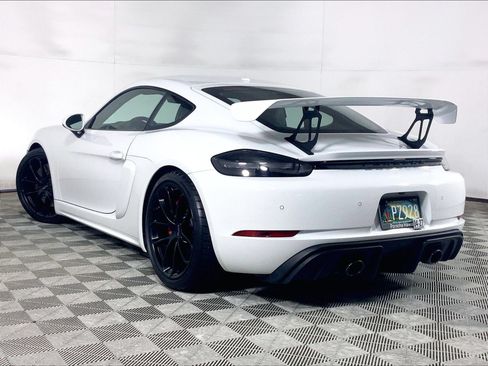 Certified 2022 Porsche 718 Cayman GT4 RWD image 3