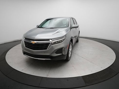 Used 2024 Chevrolet Equinox LT image 33