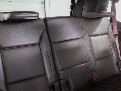 Used 2021 GMC Yukon Denali w/ Denali Premium Package image 34