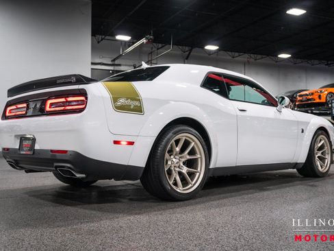 Used 2023 Dodge Challenger R/T Scat Pack RWD image 5