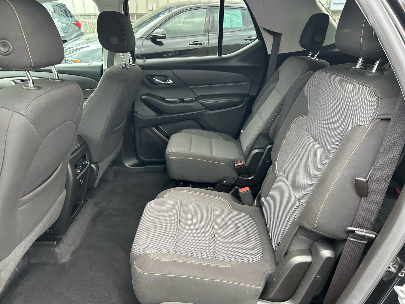 Used 2018 Chevrolet Traverse LT FWD image 24
