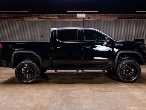 Used 2024 GMC Sierra 1500 AT4X w/ AT4X AEV Edition AWD/4WD image 11