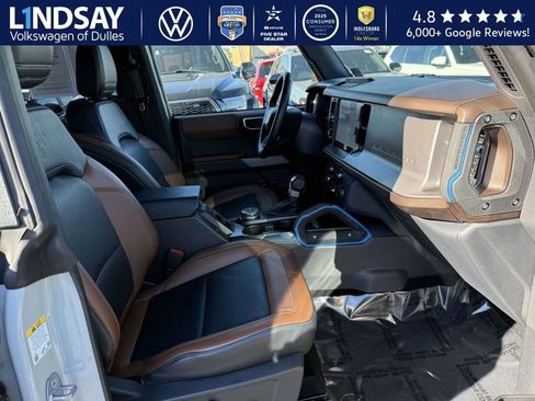 Used 2022 Ford Bronco Outer Banks image 11