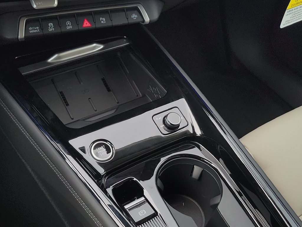 New 2026 Audi Q3 quattro 2.0T AWD/4WD image 14