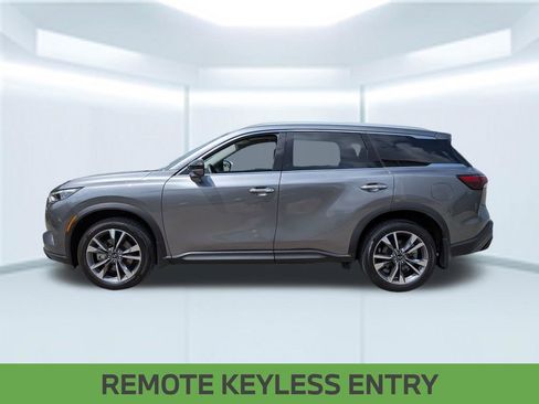 Used 2023 INFINITI QX60 Luxe w/ Cargo Package FWD image 2