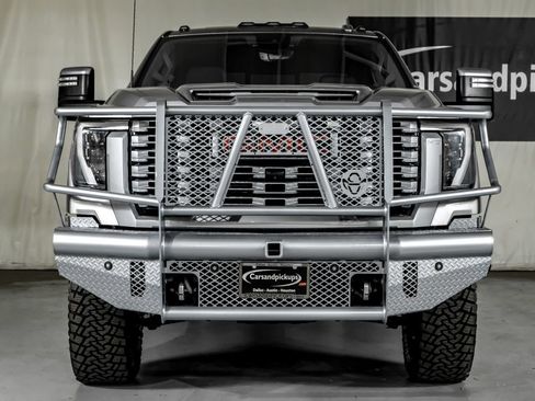 Used 2025 GMC Sierra 3500 Denali w/ Denali Reserve Package AWD/4WD image 3