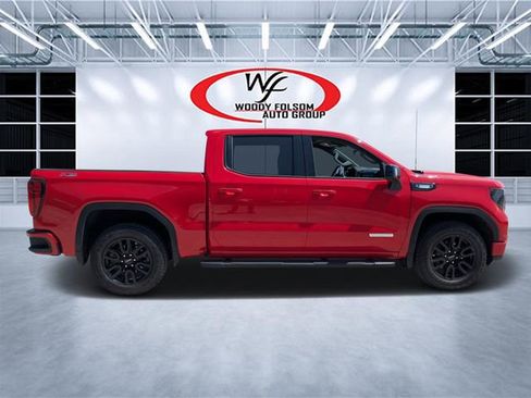 Used 2025 GMC Sierra 1500 Elevation w/ Elevation Premium Package image 2