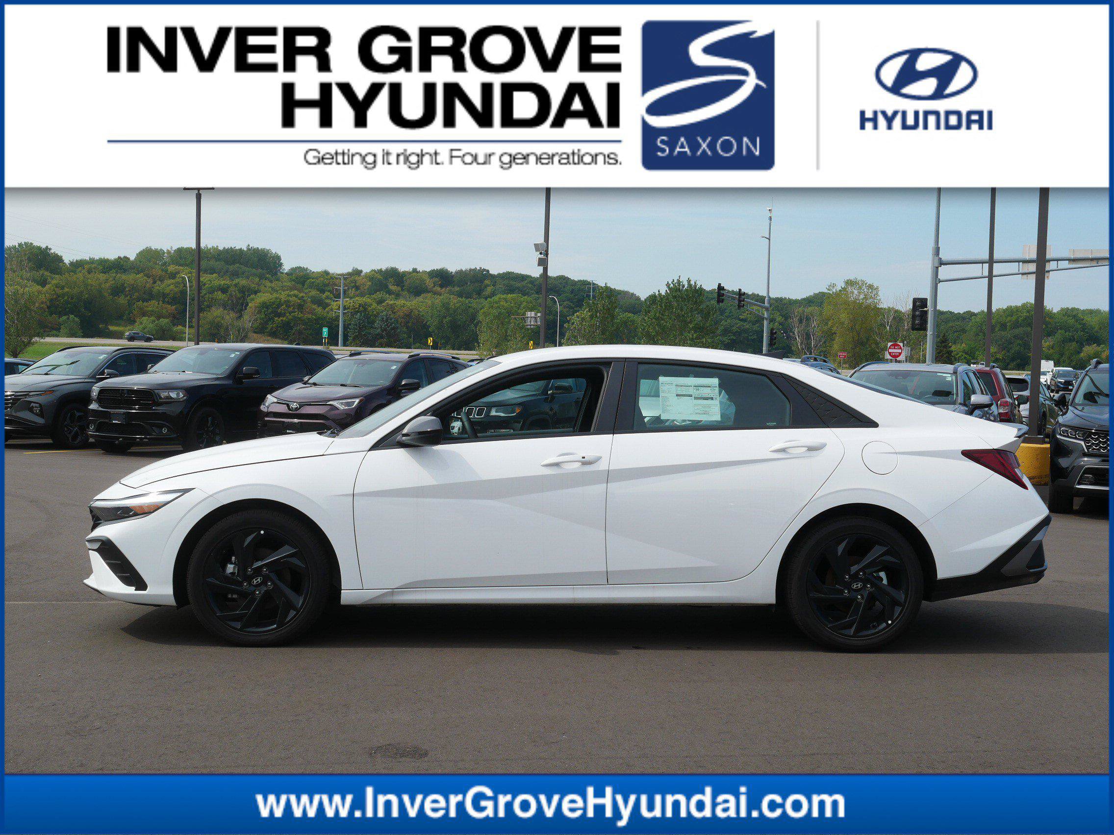 New 2026 Hyundai Elantra SEL FWD image 1