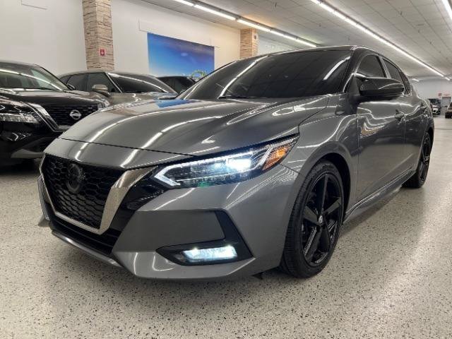 Used 2023 Nissan Sentra SR w/ SR Premium Package FWD image 2