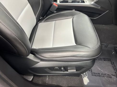 Used 2023 Ford Explorer XLT w/ Equipment Group 202A AWD/4WD image 27