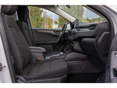 Used 2023 Ford Escape Active image 11