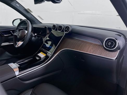 New 2025 Mercedes-Benz GLC 300 4MATIC image 29