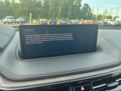 Used 2024 Acura MDX SH-AWD w/ Advance Package image 12