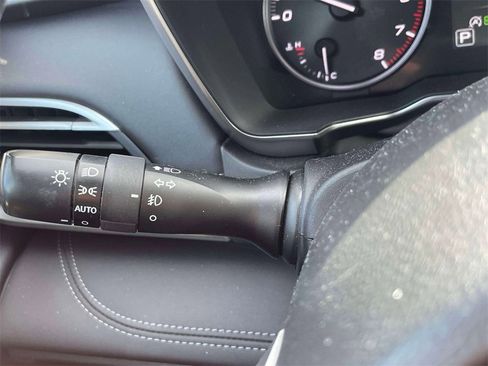 Used 2022 Subaru Outback Limited image 24