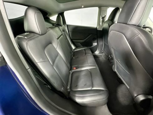 Used 2022 Tesla Model Y Performance AWD/4WD image 24