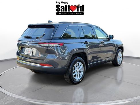 Used 2024 Jeep Grand Cherokee Laredo X w/ Luxury Tech Group I AWD/4WD image 10
