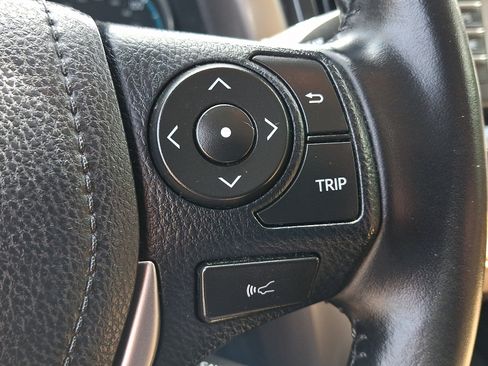 Used 2018 Toyota RAV4 XLE w/ Convenience Package AWD/4WD image 22