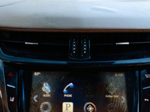 Used 2014 Cadillac CTS Luxury image 32