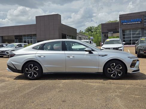 Used 2025 Hyundai Sonata SEL image 3