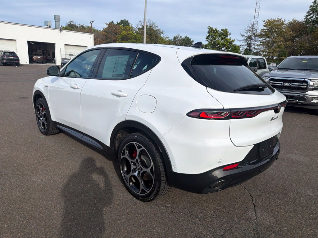 Used 2024 Alfa Romeo Tonale Ti AWD/4WD image 4