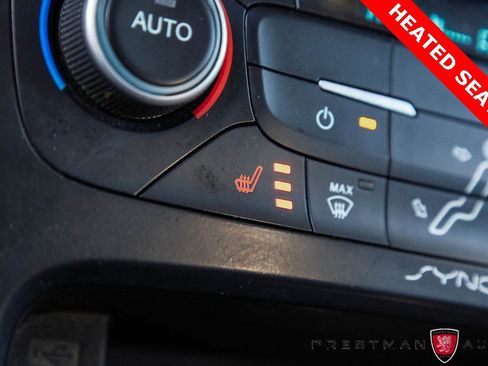 Used 2018 Ford Focus Titanium image 10