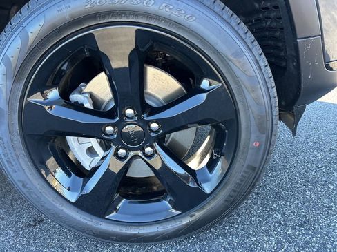 New 2025 Jeep Grand Cherokee L Limited image 35