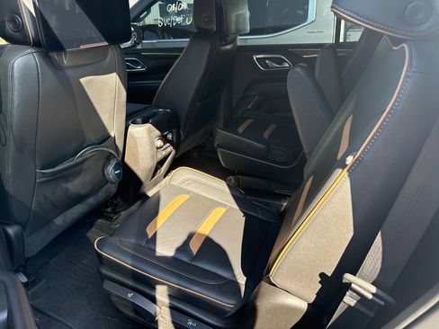 Used 2021 GMC Yukon AT4 w/ AT4 Premium Plus Package AWD/4WD image 16