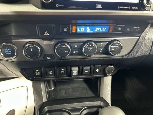 Used 2023 Toyota Tacoma TRD Off-Road w/ TRD Premium Off Road Package AWD/4WD image 17