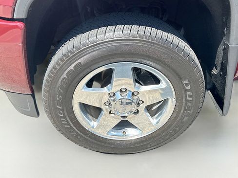 Used 2015 GMC Sierra 2500 Denali w/ Duramax Plus Package AWD/4WD image 28