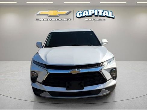Used 2024 Chevrolet Blazer LT w/ Convenience Package FWD image 8