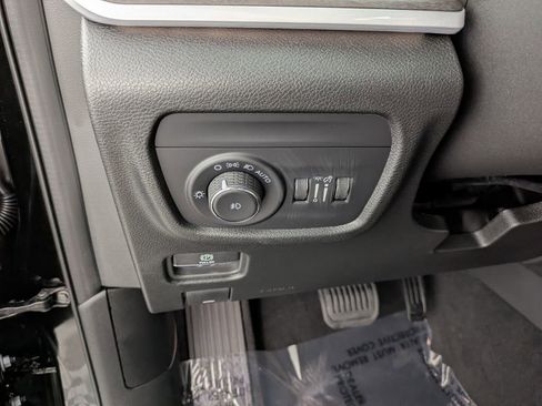 New 2025 Jeep Grand Cherokee Limited w/ Black Appearance Package RWD image 26