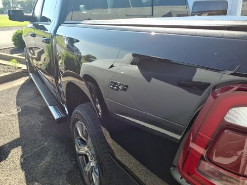 Used 2024 RAM 1500 Laramie AWD/4WD image 18