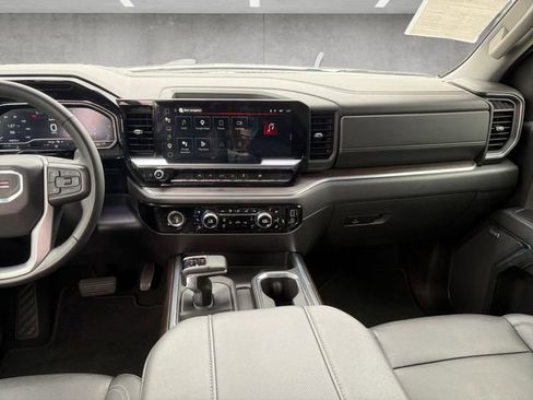 Certified 2023 GMC Sierra 1500 SLT RWD image 3