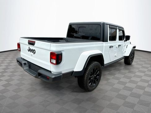 Used 2025 Jeep Gladiator Sport AWD/4WD image 6