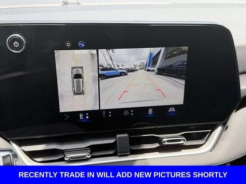 Used 2025 Chevrolet Equinox LT w/ Safety and Technology Package FWD image 24