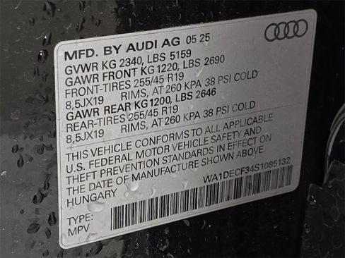 Certified 2025 Audi Q3 2.0T Premium w/ Convenience Package image 36