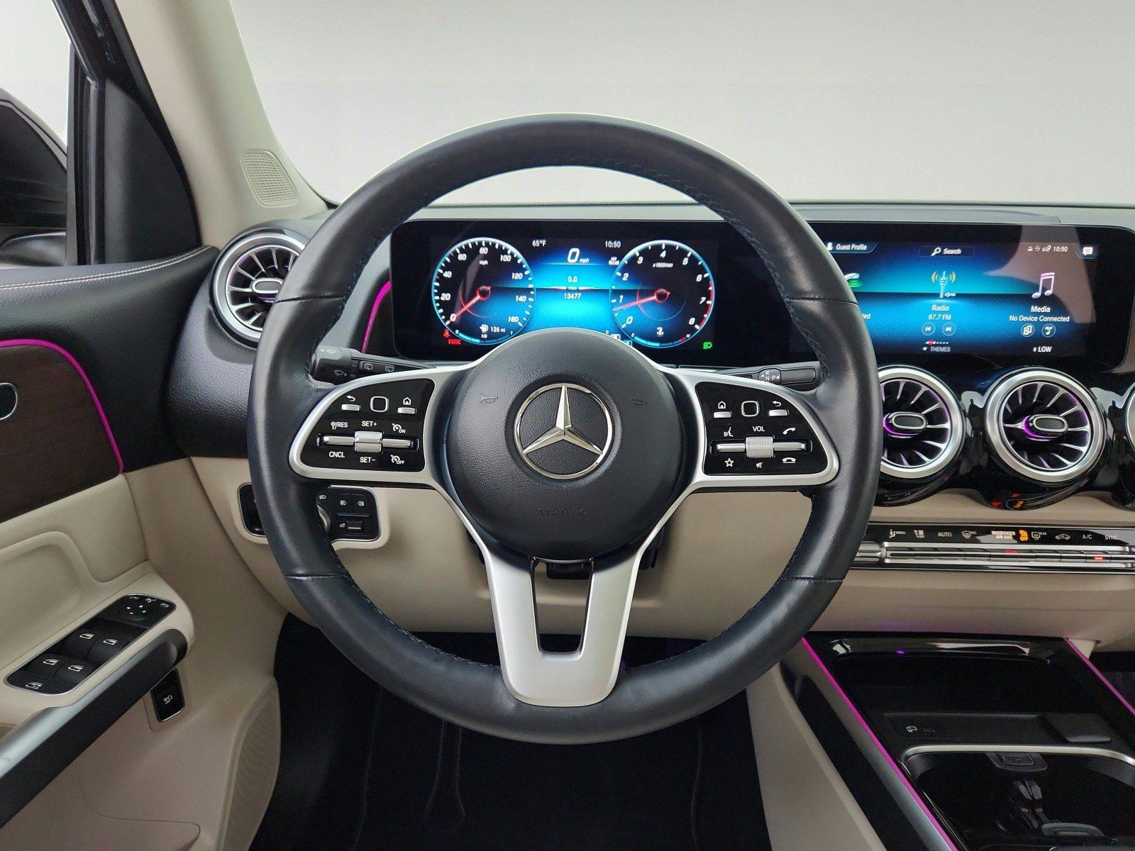Used 2023 Mercedes-Benz GLB 250 image 23