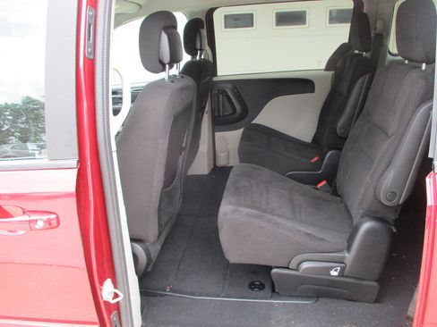 Used 2015 Dodge Grand Caravan SXT w/ Security Group FWD image 8