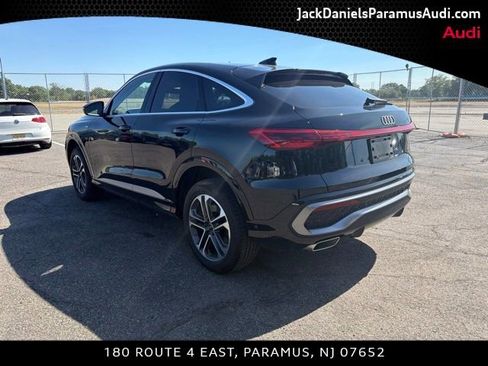 Used 2025 Audi Q5 Premium Plus w/ Premium Plus AWD/4WD image 6
